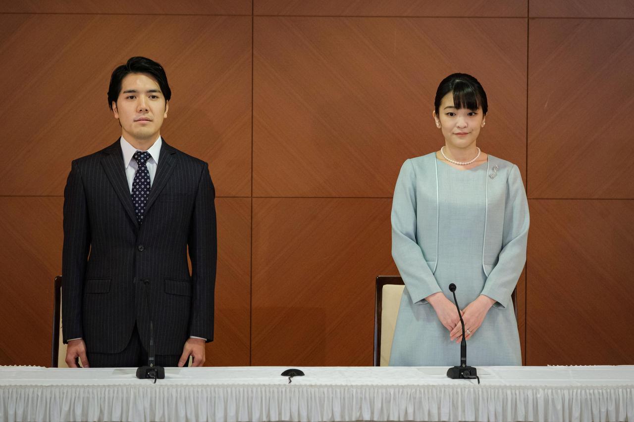 Japan's Princess Mako and her husband Kei Komuro address a news conference in Tokyo