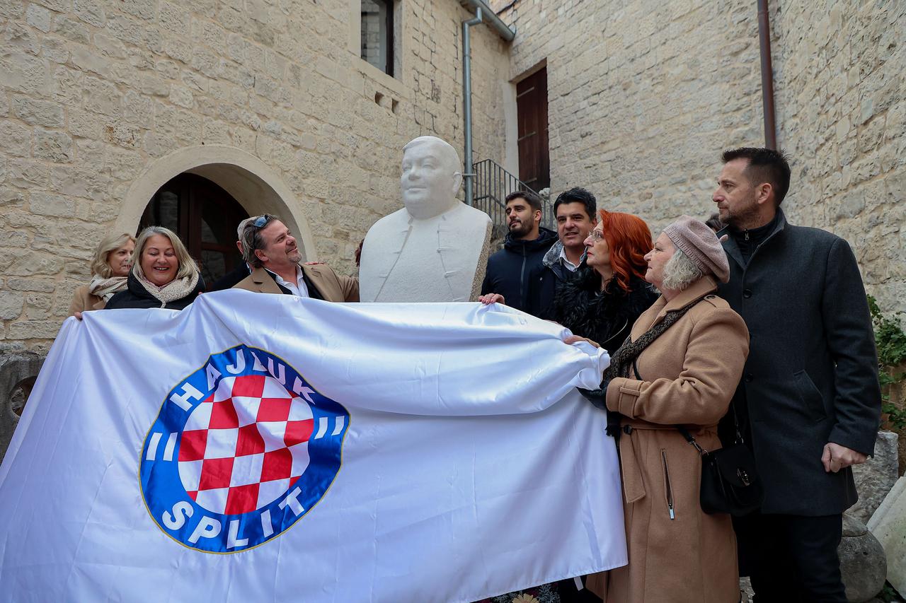 Trogir: Otkrivena bista Vinku Coci