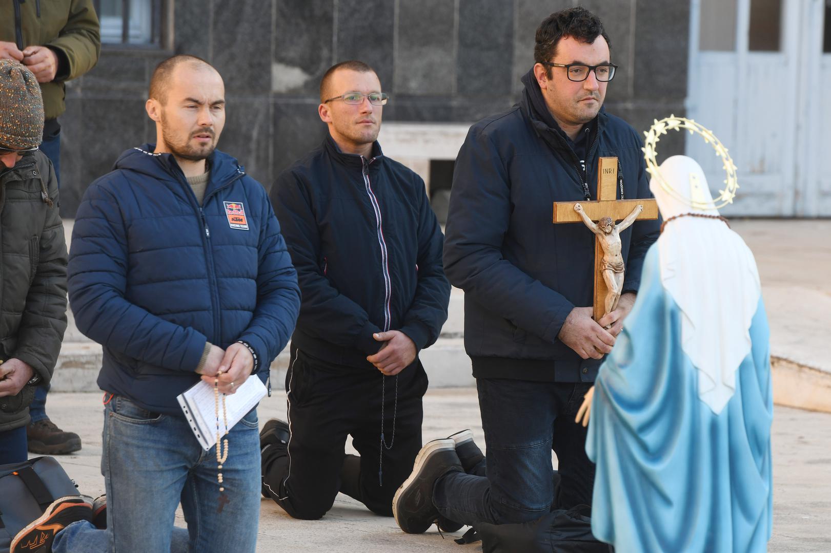 07.01.2023., Sibenik - U organiziciji  bratstvo ''Vitezovi Bezgrešnog Srca Marijina' krunica se molila i u Sibeniku. Photo: Hrvoje Jelavic/PIXSELL