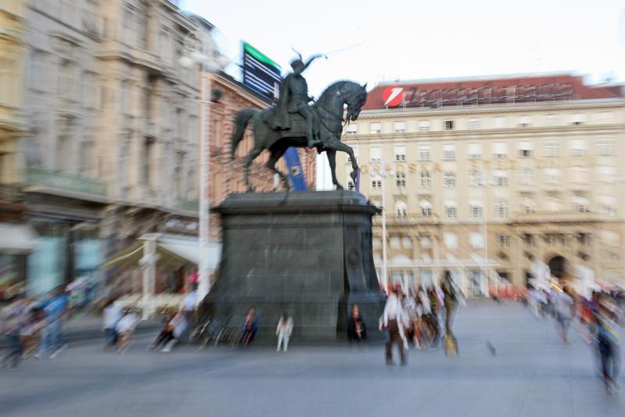 Trg bana Jelačića