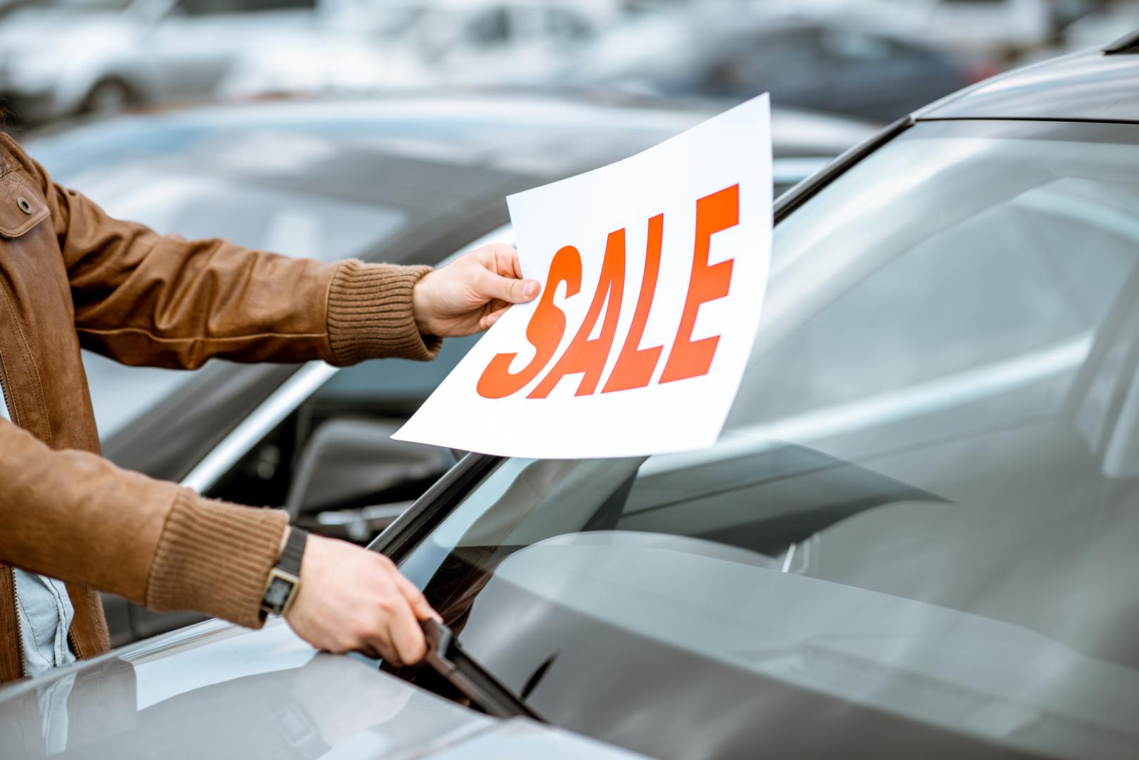 Kupci polovnih vozila nastoje izbjeći razbijene pa presložene aute. No nepošteni prodavači često pokušavaju sakriti činjenicu da je automobil sudjelovao u prometnoj nesreći. Prema statistikama tvrtke carVertical, specijalizirane za automobilske podatke, do sada je u ovoj godini 54,69% od svih vozila provjerenih na toj platformi u Hrvatskoj imalo neki oblik oštećenja. 