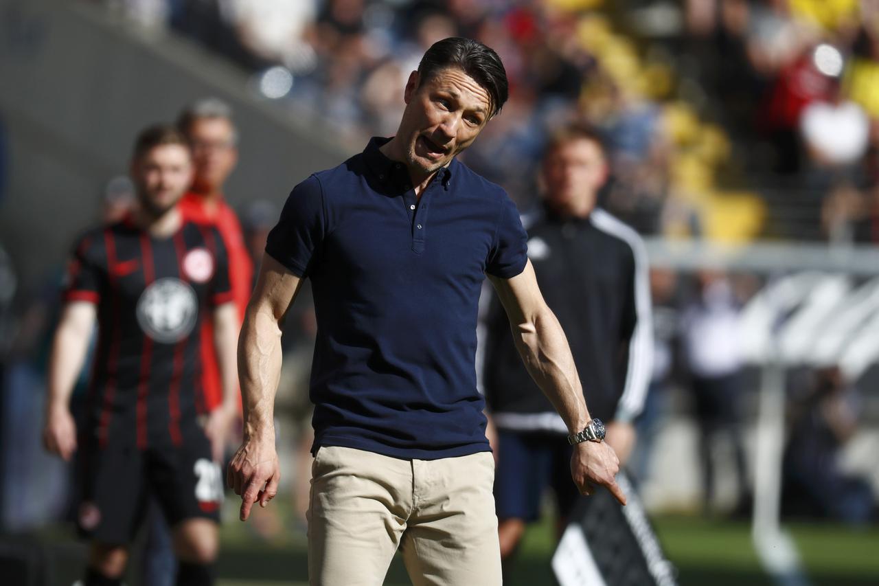 Football Soccer - Eintracht Frankfurt v Borussia Dortmund - German Bundesliga - Commerzbank-Arena, Frankfurt, Germany - 7/05/16 Eintracht Frankfurt's coach Niko Kovac reacts.  REUTERS/Kai Pfaffenbach     DFL RULES TO LIMIT THE ONLINE USAGE DURING MATCH TI