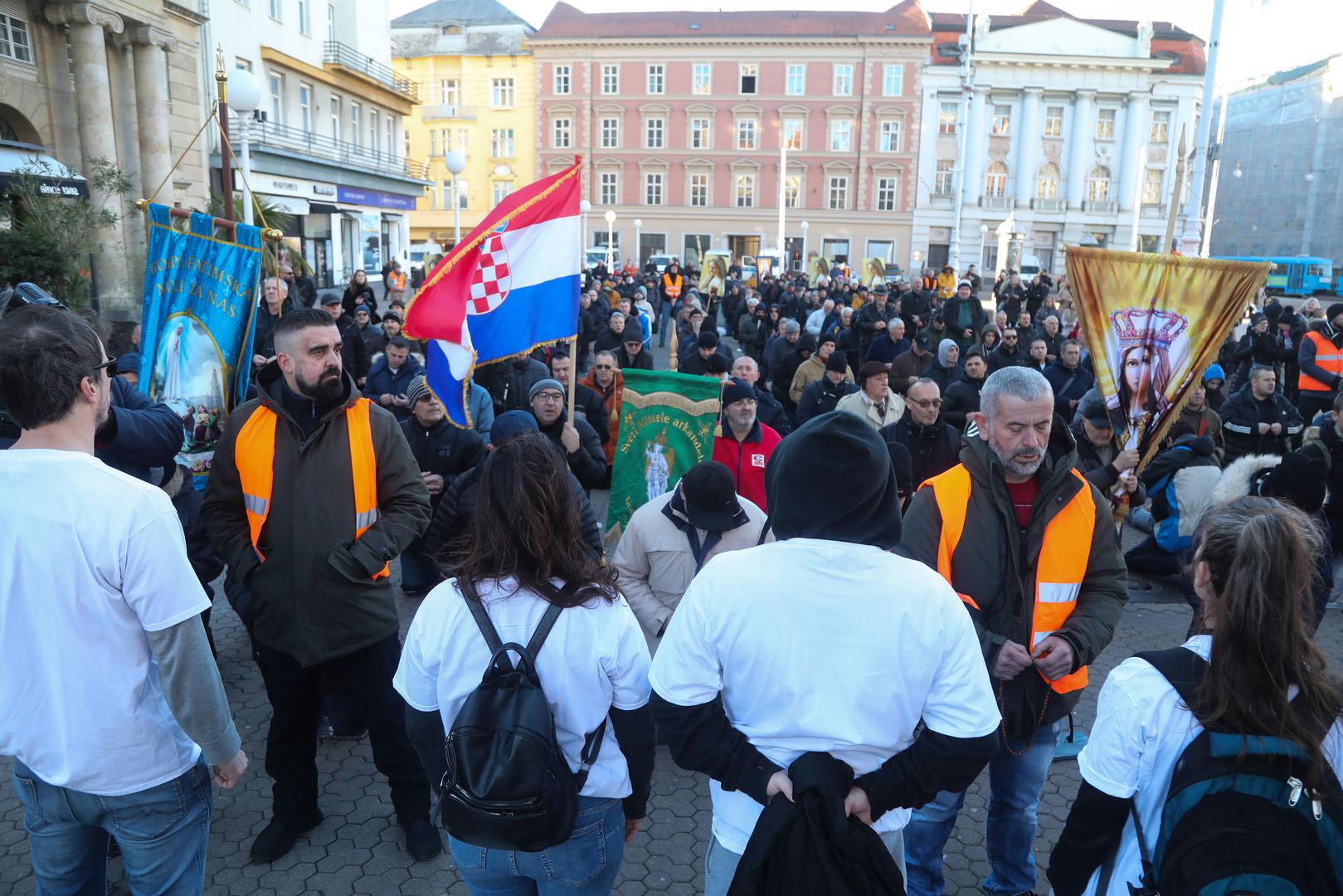 03.02.2023., Zagreb - Svake prve subote u mjesecu molitelji se vracaju  na Trg Bana Jelacica.  Photo: Zeljko Hladika/PIXSELL