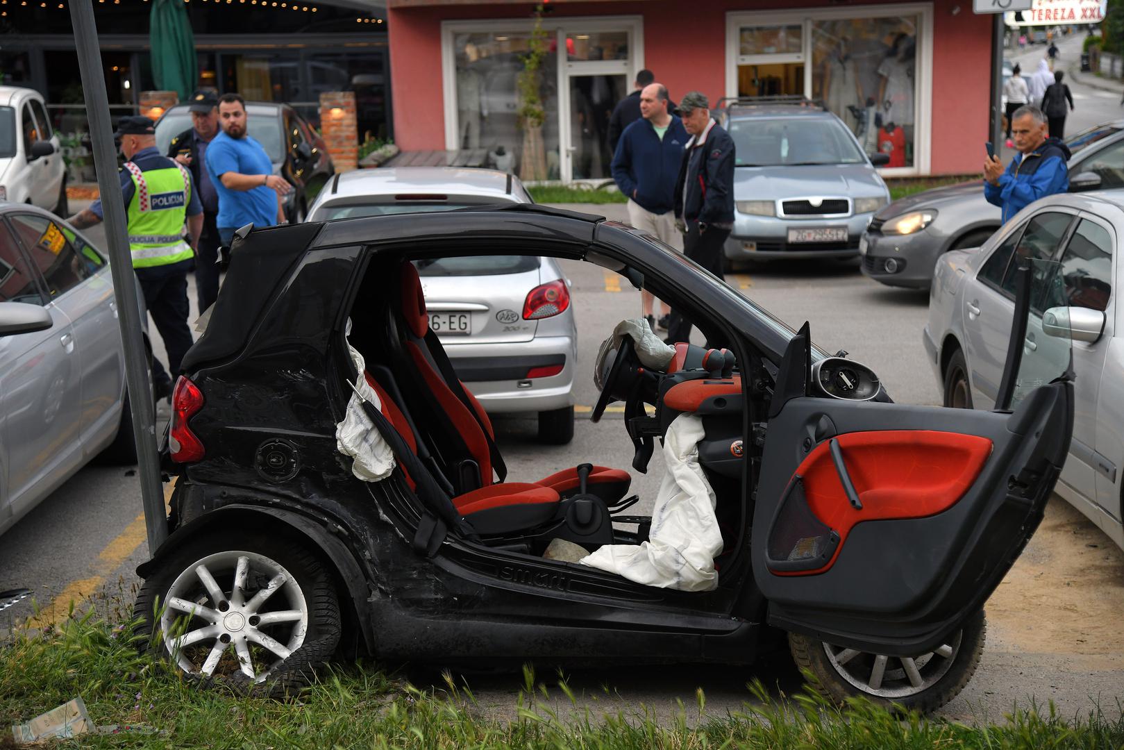 09.06.2022., Zagreb - U prometnoj nesreci u Kapucinskoj ulici u Dubravi ozlijedjeno je nekoliko osoba. Photo: Josip Regovic/PIXSELL