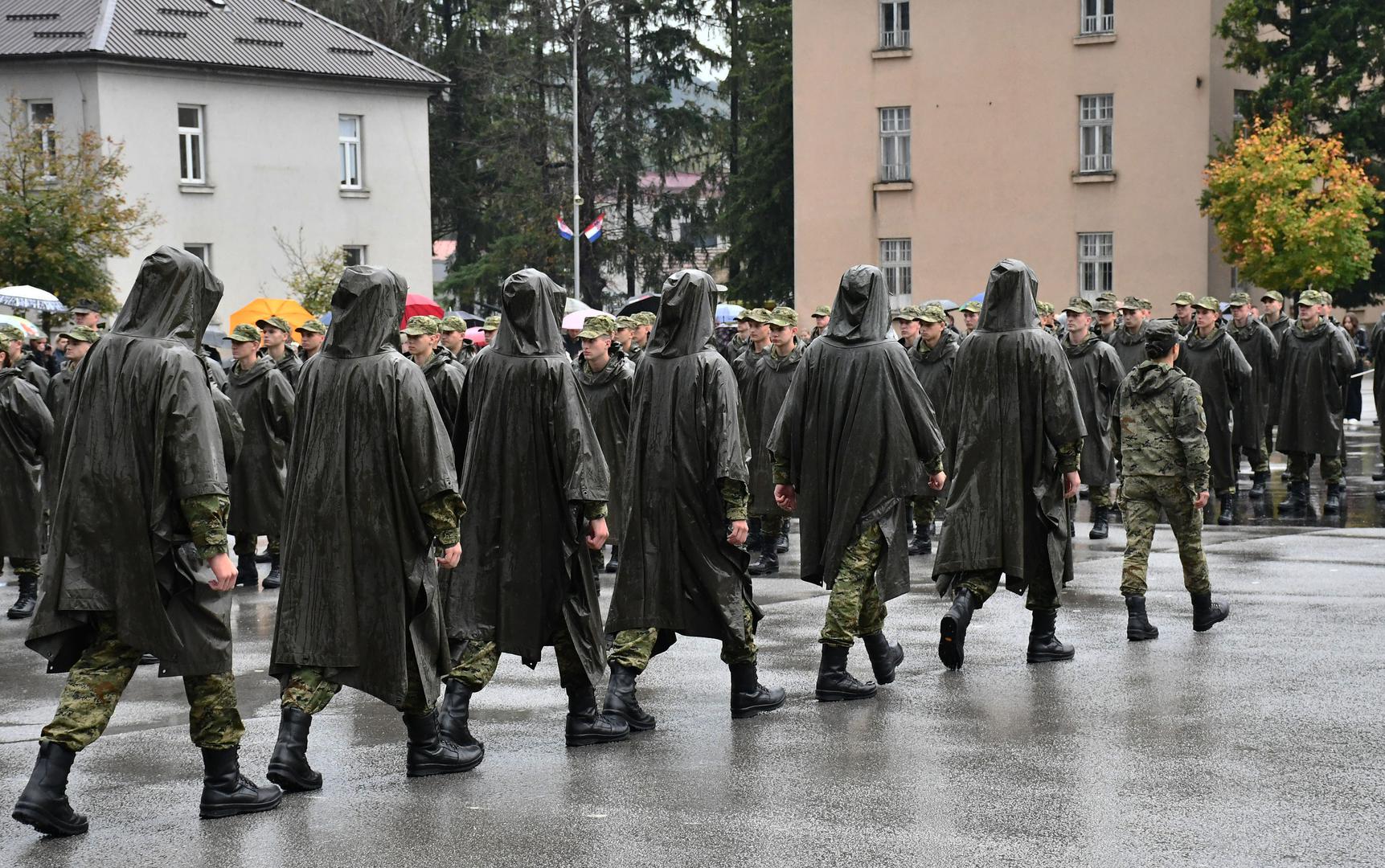 03.11.2023., Požega -  U Vojarni 123. brigade HV Pozega prisegnuo 40. narastaj rocnika na dragovoljnom vojnom osposobljavanju. Prisegu je dalo 75 rocnika, medju kojima je 62 muskarca i 13 zena. Svecanosti je nazocio nacelnik Glavnog stozera Oruzanih snaga RH admiral Robert Hranj. Photo: Ivica Galovic/PIXSELL