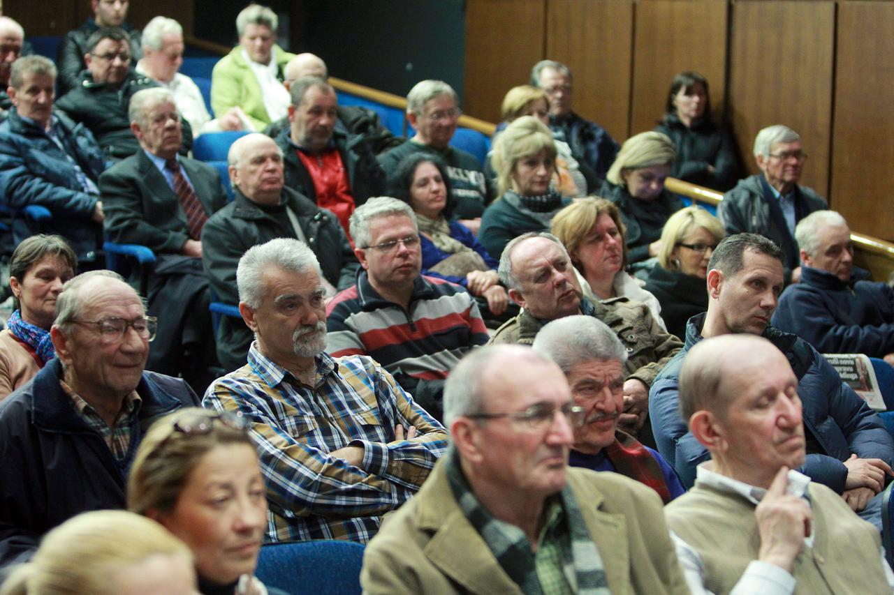 12.03.2015., Zagreb - Narodno sveuciliste Dubrava, kvartovska tribina Vecernjeg lista. Photo: Goran Jakus/PIXSELL