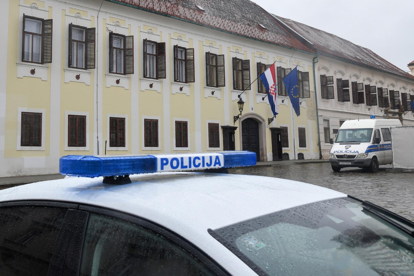 12.05.2023., Zagreb - Interventna policija ispred zgrade Vlade RH na Markovom trgu zbog prijetnji premijeru Andreju Plenkovicu i drugim clanovima Vlade. Photo: Josip Regovic/PIXSELL