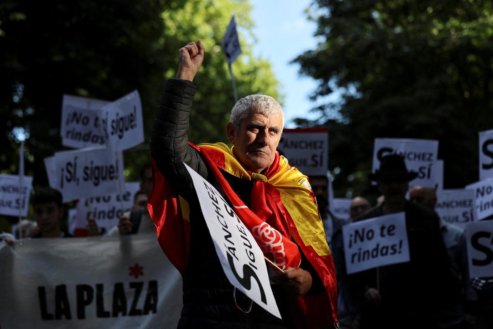 A man gestures as people march to show support for Spain's Prime Minister Pedro Sanchez, in Madrid, Spain, April 28, 2024. REUTERS/Violeta Santos Moura Photo: VIOLETA SANTOS MOURA/REUTERS