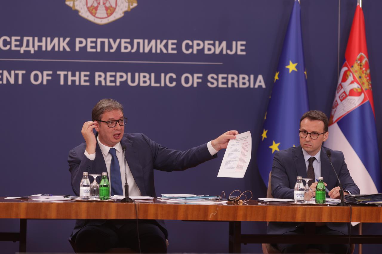 Beograd: Aleksandar Vučić obratio se građanima povodom situacije na Kosovu i Metohiji