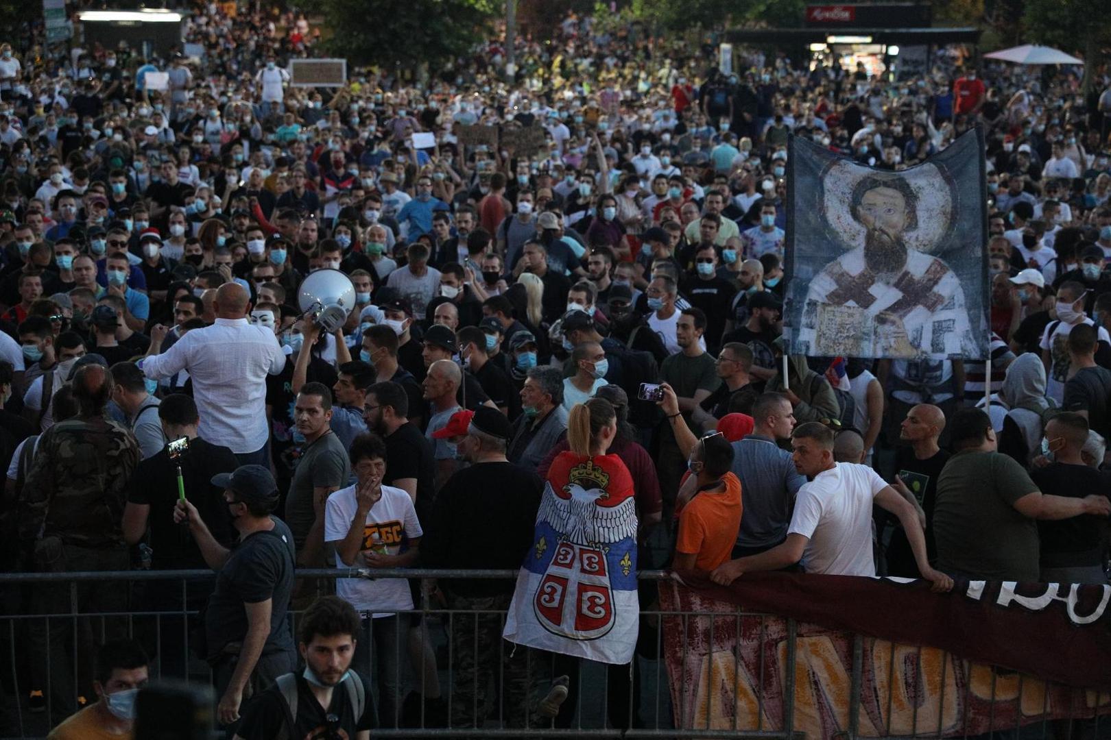 10, July, 2020, Belgrade - Protest of citizens in front of the Assembly of Serbia. . Photo: Stefan Tomasevic/ATAImages

10, jul, 2020, Beograd - Protest gradjana ispred Skupstine Srbije. . Photo: Stefan Tomasevic/ATAImages