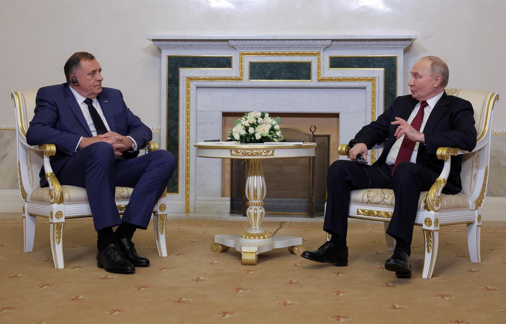 Russia's President Vladimir Putin attends a meeting with President of Republika Srpska (Serb Republic) Milorad Dodik on the sidelines of the St. Petersburg International Economic Forum (SPIEF) in Saint Petersburg, Russia June 6, 2024. REUTERS/Anton Vaganov/Pool Photo: ANTON VAGANOV/REUTERS