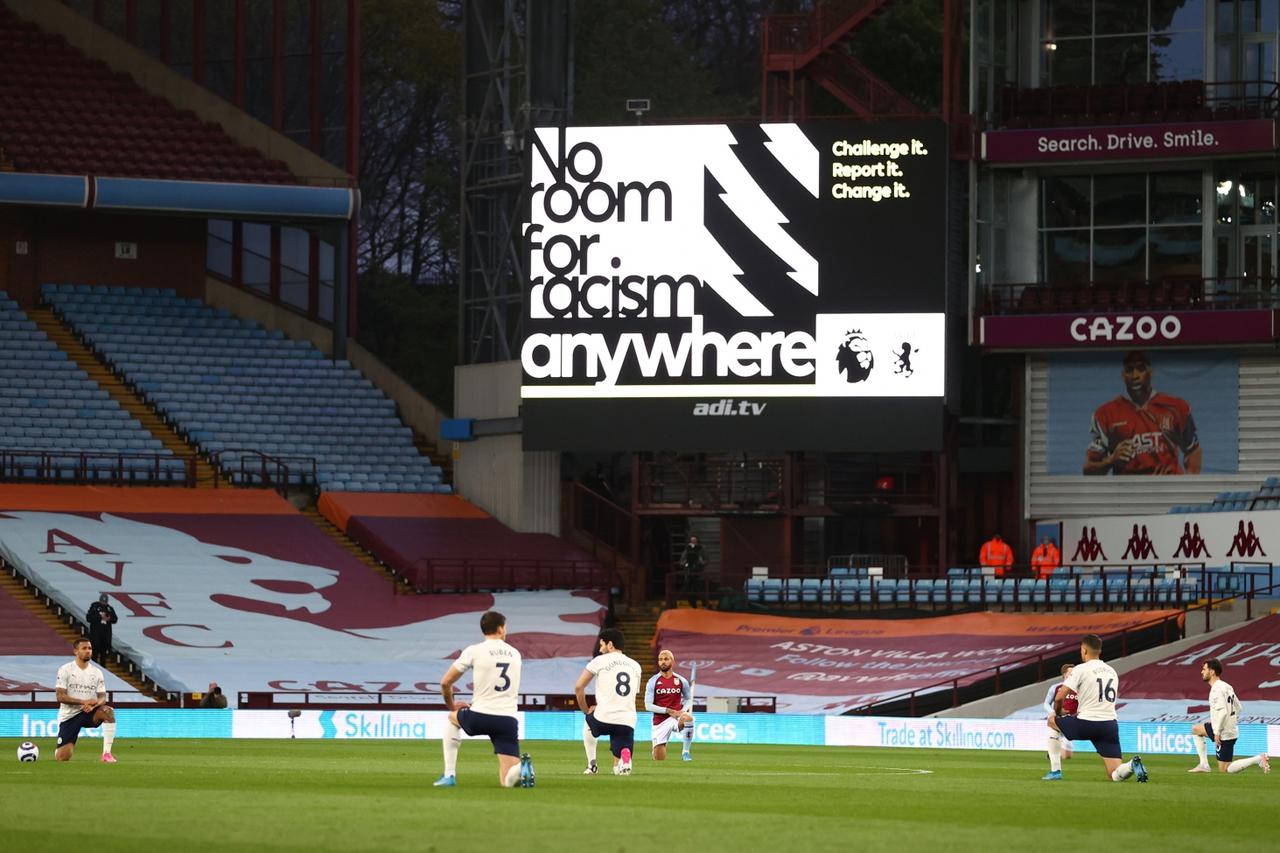 Premier League - Aston Villa v Manchester City