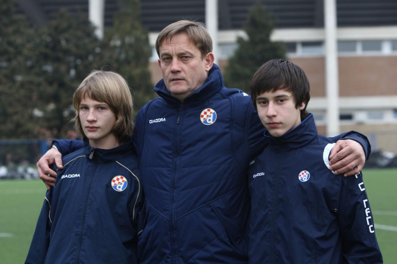 '29.01.2010.,Zagreb,Hrvatska -Maksimir,pomocni teren,NK Dinamo.Trening starijih pionira 95. godiste.Tin jedvaj,Vlado Kasalo,Marko Kolar. Photo: Davor Puklavec/PIXSELL'