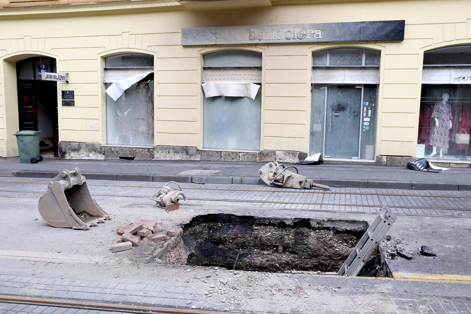 01.06.2022., Zagreb - U Frakopanskoj ulici u ceka se pocetak sanacije posljedica pozara koji je sinoc izbio na plinskim instalacijma. 
 Photo: Patrik Macek/PIXSELL