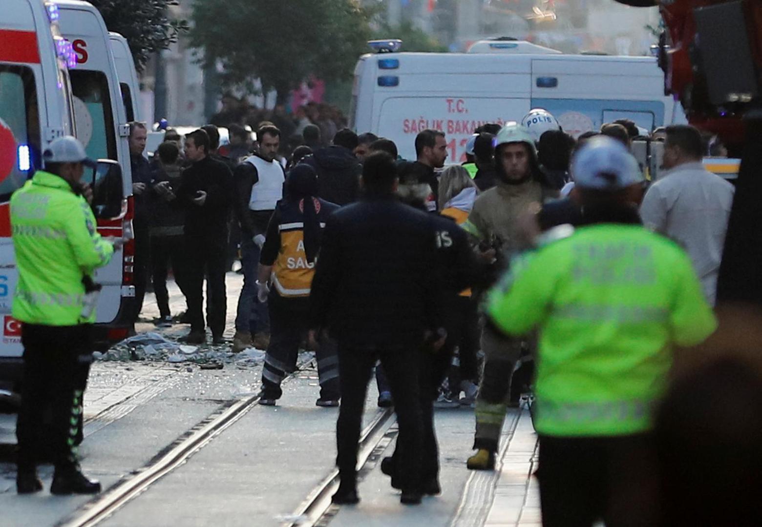 Police and emergency service members work at the scene after an explosion on busy pedestrian Istiklal street in Istanbul, Turkey, November 13, 2022. REUTERS/Kemal Aslan Photo: KEMAL ASLAN/REUTERS