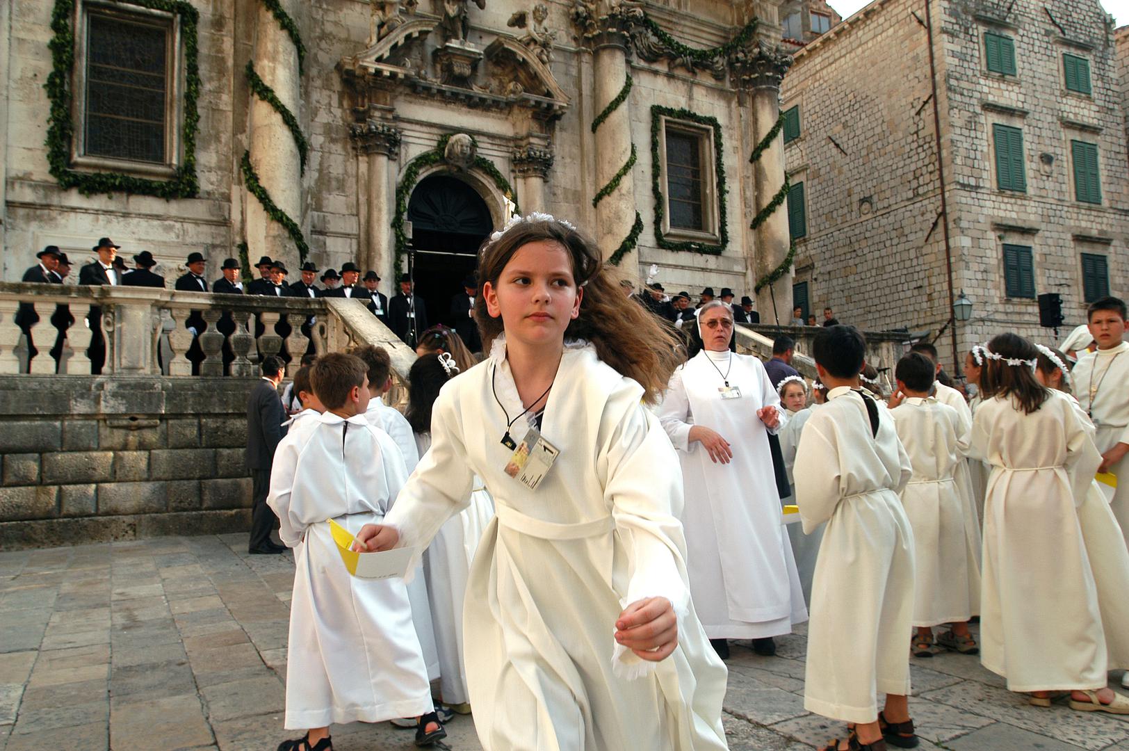 06.06.2003., Dubrovnik, Hrvatska. Sveti otac Ivan Pavao II u svom trecem pohodu Hrvatskoj susreo se s vjernicima u Dubrovniku, gdje je odrzao svetu misu te obisao i Stradun gdje se kratko zadrzao ispred crkve Sv. Vlaha. Photo Sinisa Hancic/PIXSELL