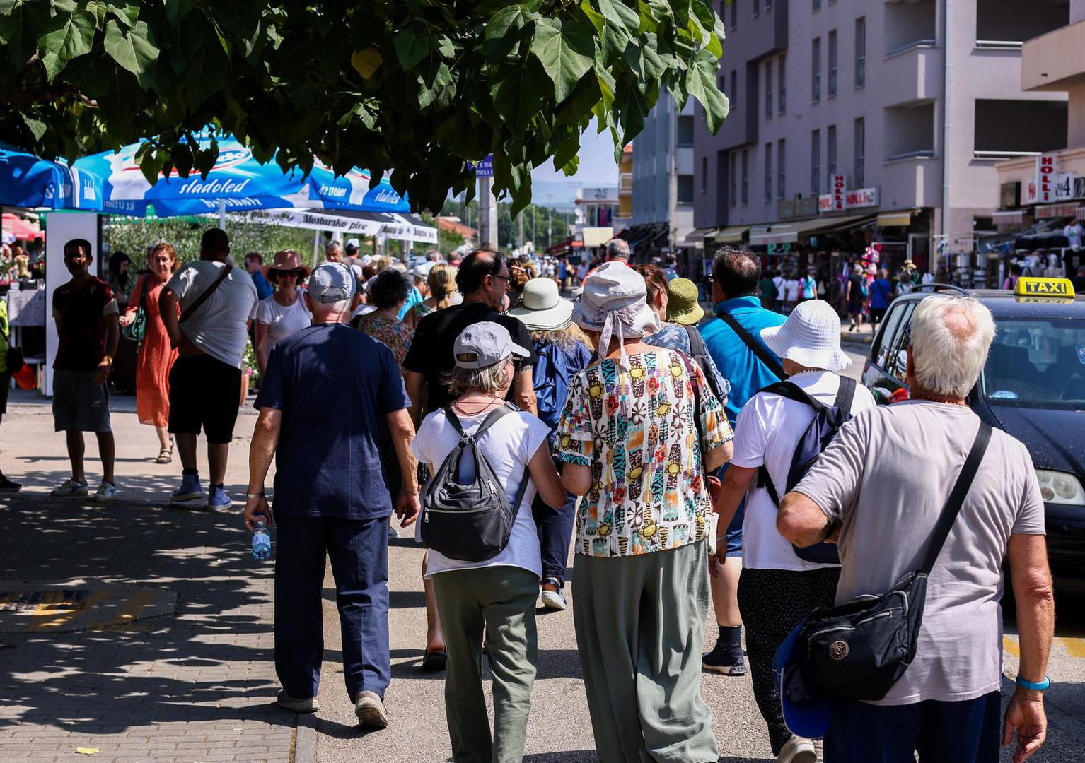 24.06.2023 Medjugorje, Bosna i Hercegovina - Hodocasnici iz cijeloga svijeta pristizu u Medjugorje kako bi nazocili 42. godisnjici Gospinog ukazanja. Photo: Denis Kapetanovic/PIXSELL