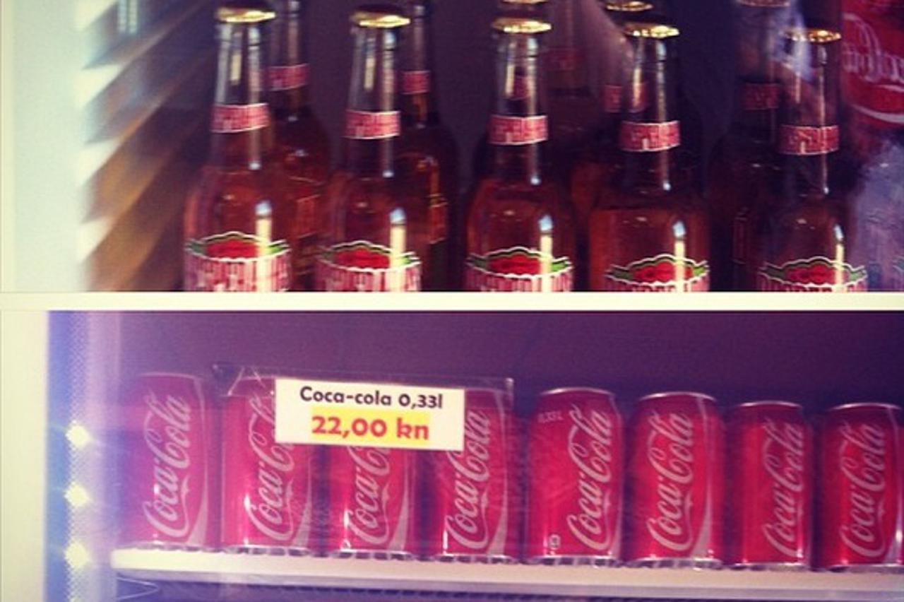 cijena Coca-cole na Hvaru