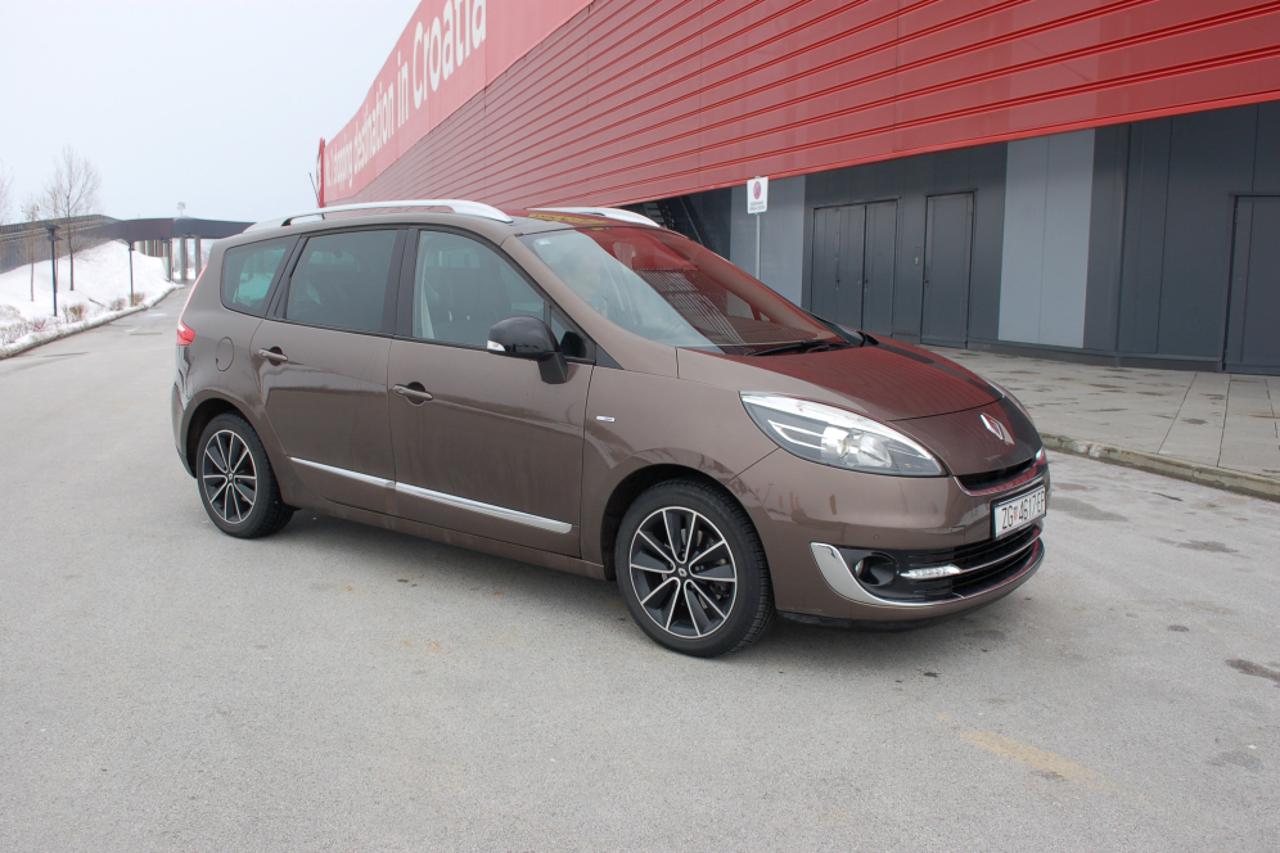 renault grand scenic (1)