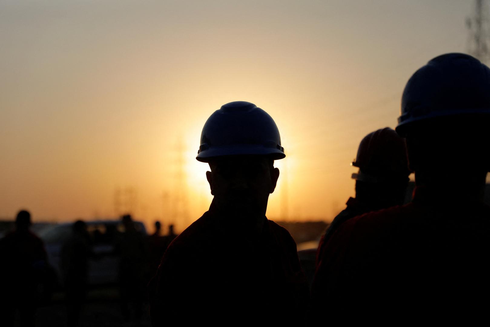 Emergency personnel work at the site following a fatal fire at a wedding celebration, in the district of Hamdaniya in Iraq's Nineveh province, Iraq, September 27, 2023. REUTERS/Abdullah Rashid Photo: ABDULLAH RASHID/REUTERS