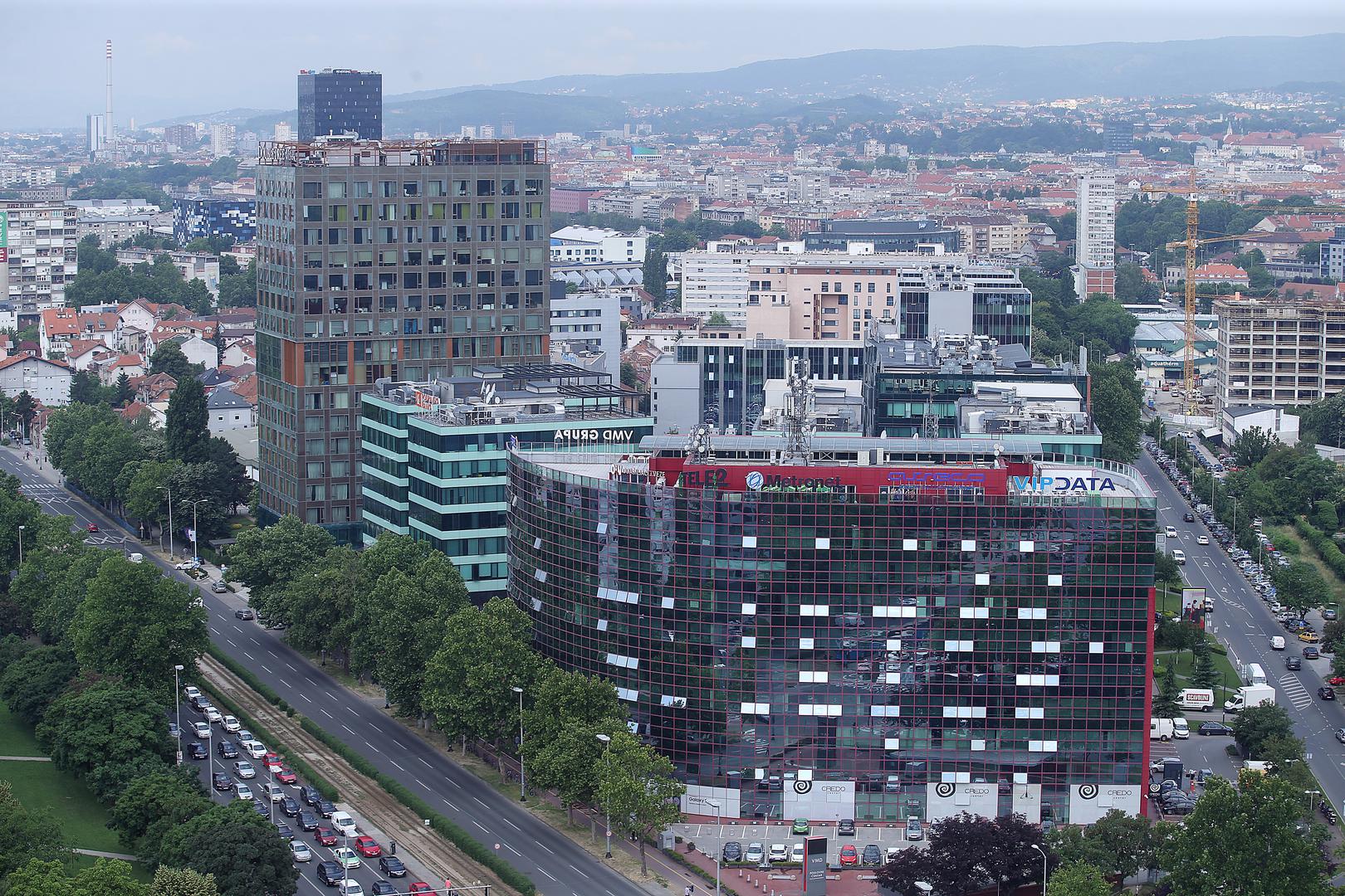 25. Green Gold Tower u Zagrebu, visok 64 m, ima 17 katova i izgrađen je 2011. godine. 