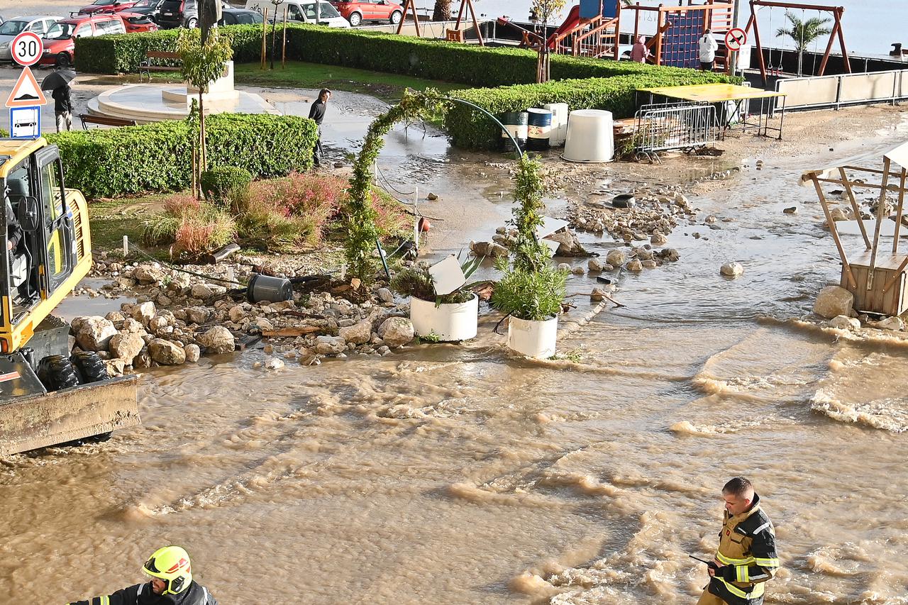 Sarajevo: Preizborni plakati za lokalne izbore