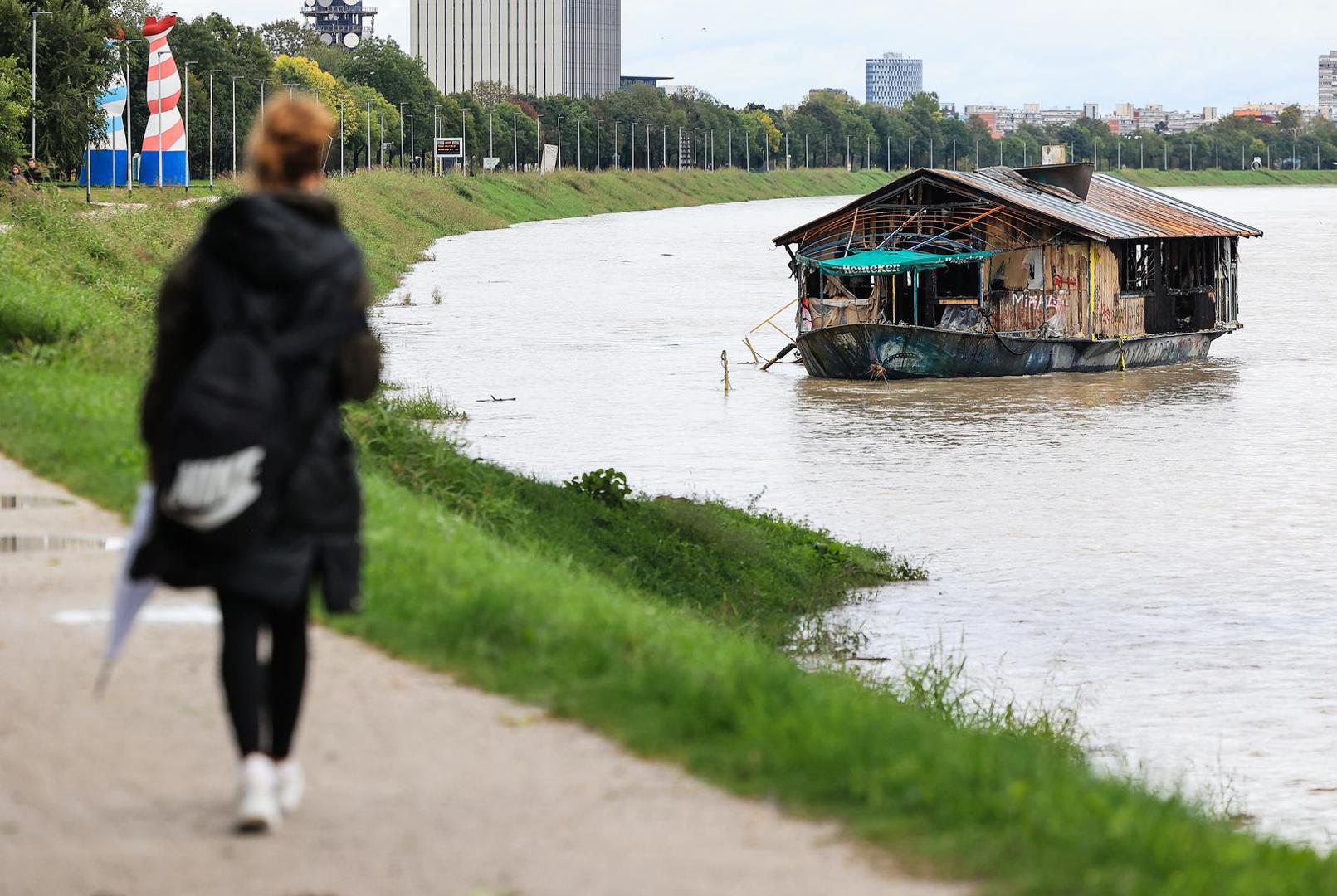 I na drugim mjernim mjestima u Zagrebu vodostaj je blizu proglašenja mjera za obranu od poplave.