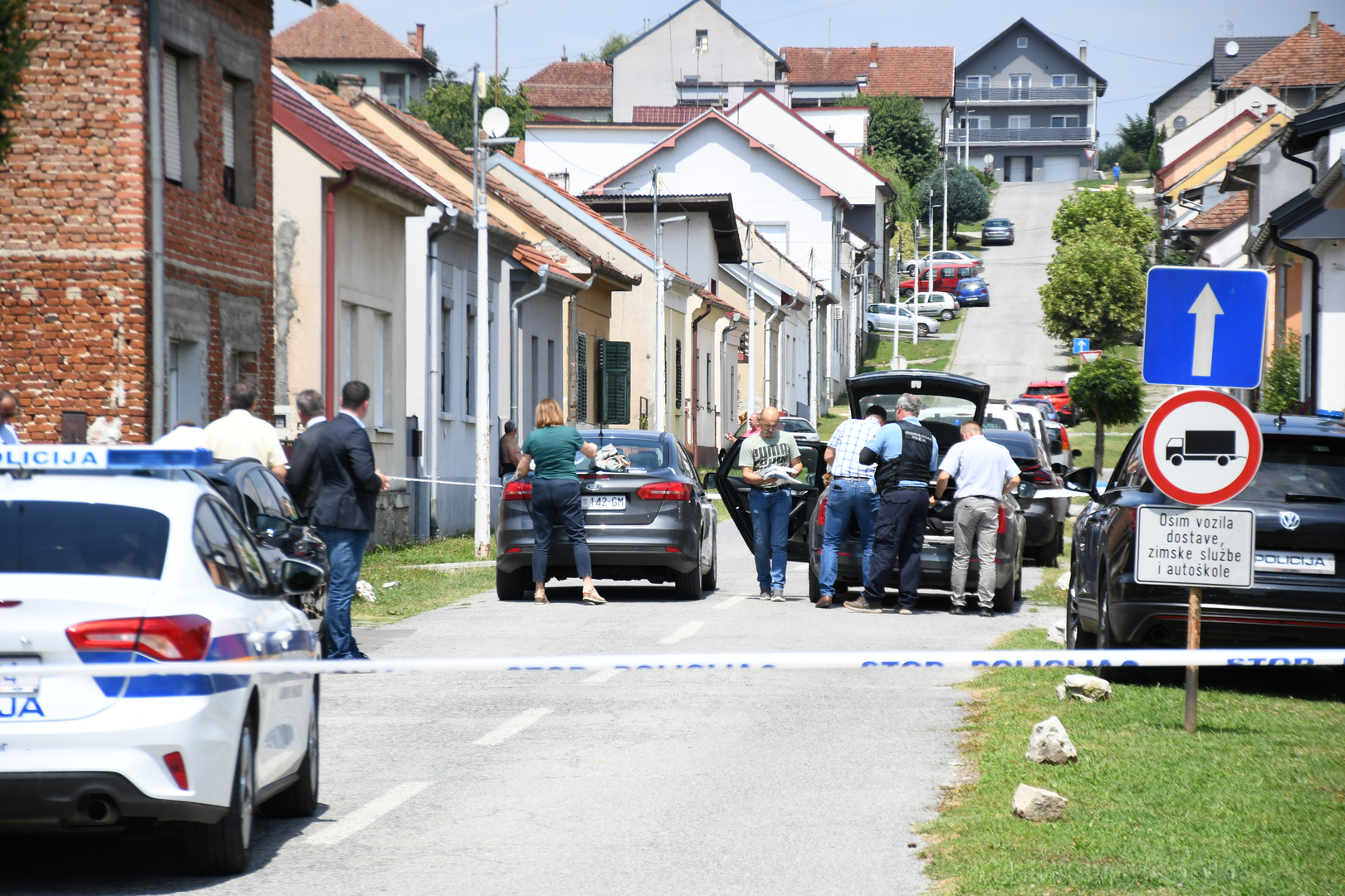 22.07.2024., Daruvar - U Domu za starije i nemocne osobe u Mazuranicevoj ulici muskarac je poceo pucati po ljudima te je petero osoba smrtno stradalo dok se ostalima pruza lijecnicka pomoc.  Photo: Damir Spehar/PIXSELL