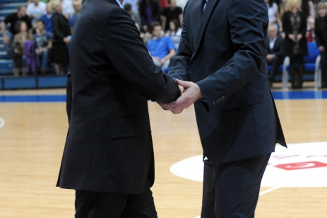 '03.04.2011., Kosarkaski centar Drazen Petrovic, Savska 30, Zagreb  - Liga za prvaka, 3. kolo, Cibona - Cedevita. Aleksandar Petrovic i Josip Vrankovic.  Photo: Daniel Kasap/PIXSELL'