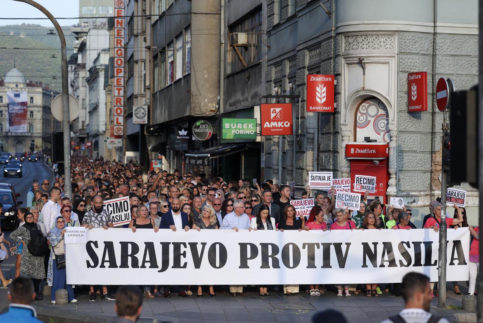 14.08.2023., Sarajevo, Bosna i Hercegovina - Nakon stravicnog zlocina u Gradaccu, gdje je monstrum Nermin Sulejmanovic ubio svoju partnericu Nizamu Hecimovic, zato sto ga je prijavila policiji zbog nasilja u porodici, u Sarajevu je odrzan protest protiv nasilja u porodici.

 Photo: Armin Durgut/PIXSELL