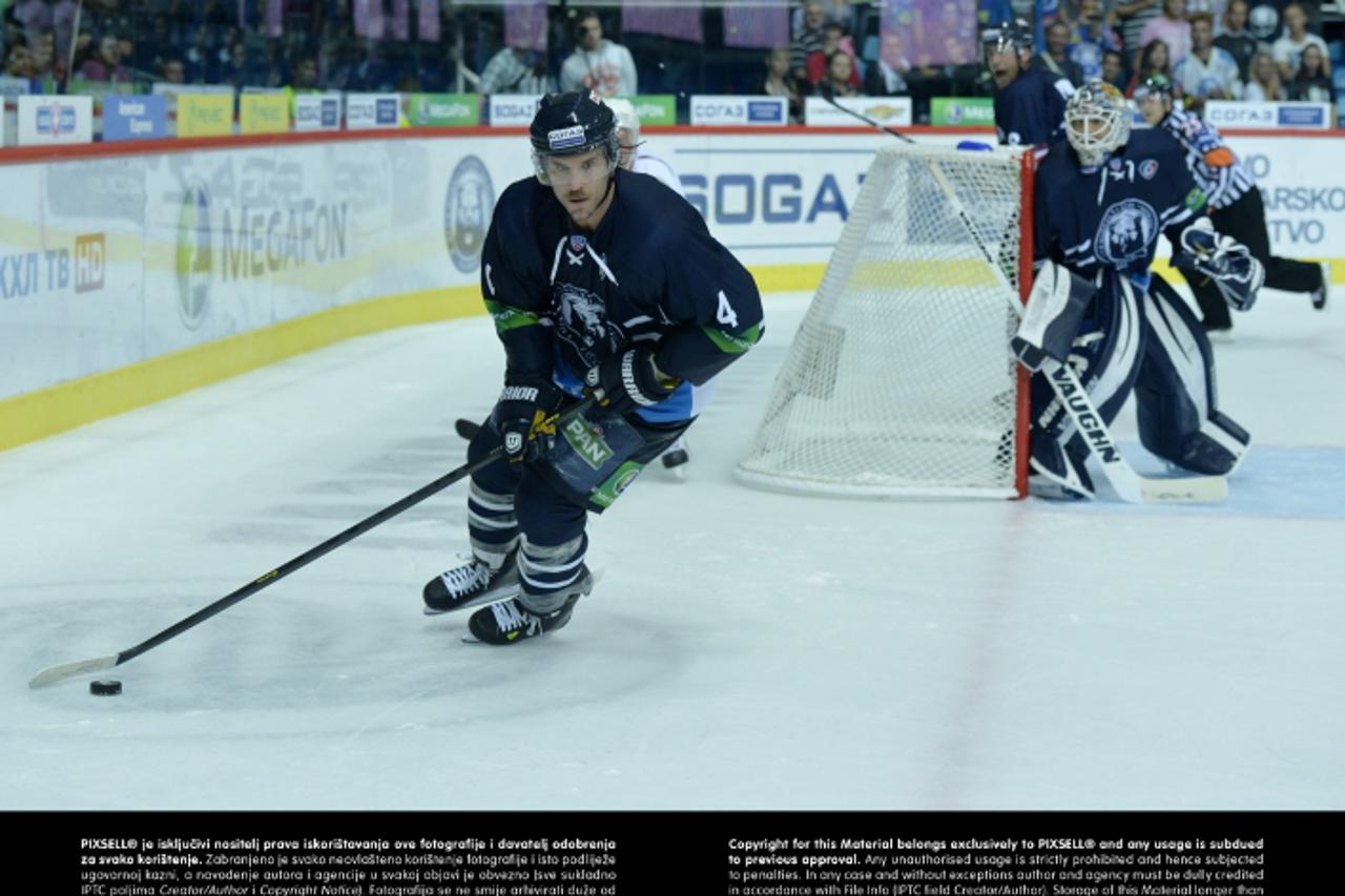 '08.09.2013., Dom sportova, Zagreb - 2. kolo HHL, kontinentalne hokejaske lige, KHL Medvescak - Dinamo R.  Photo: Marko Lukunic/PIXSELL'