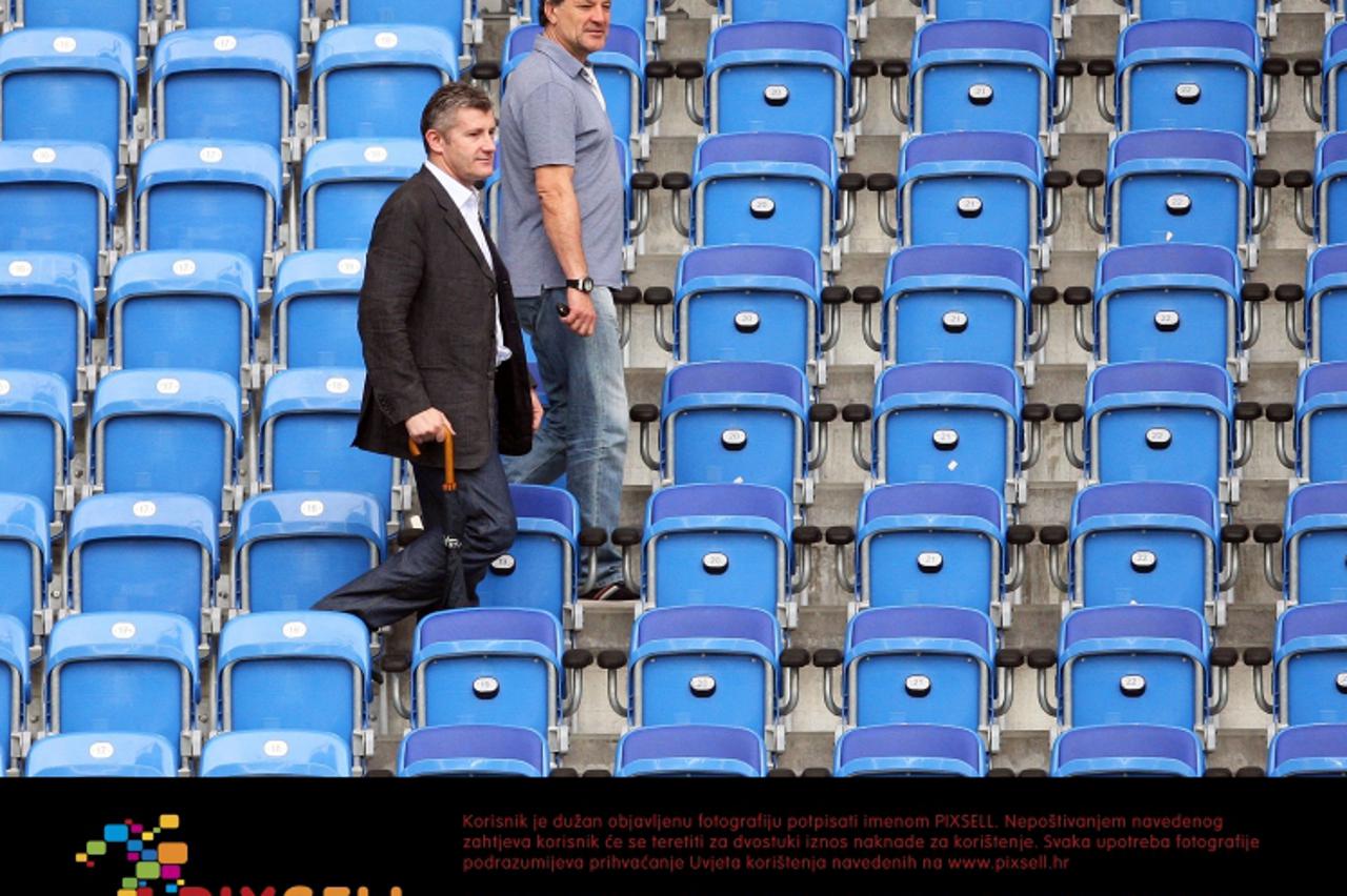 '13.06.2012., Municipal Stadium Poznan, Poznan - Trening Hrvatske nogometne reprezentacije dan uoci druge utakmice na Euru 2012 protiv Italije. Davor Suker, Zdravko Mamic. Photo: Slavko Midzor/PIXSELL