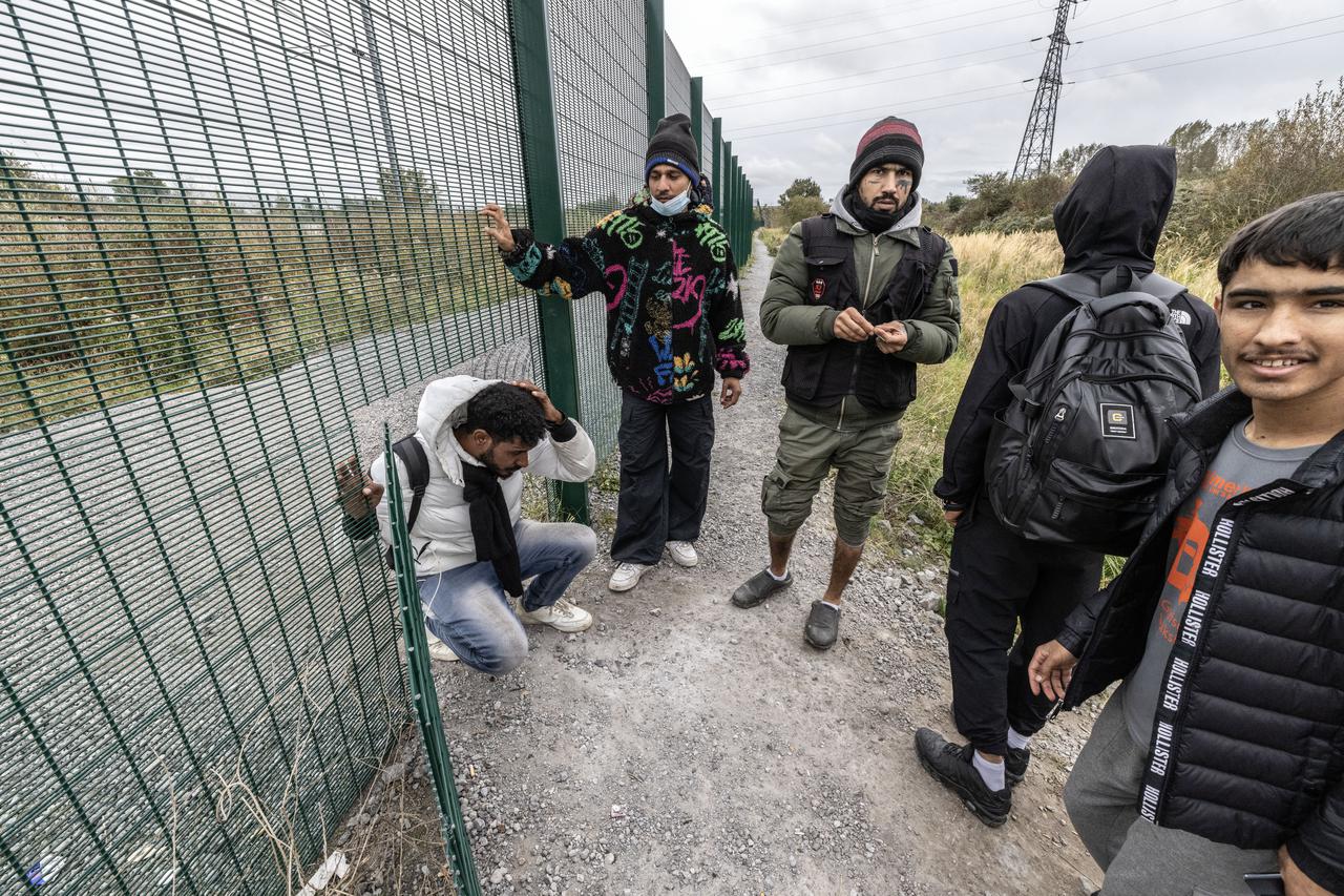 Francuska: Raseljeni migranti u blizini  Dunkerquea