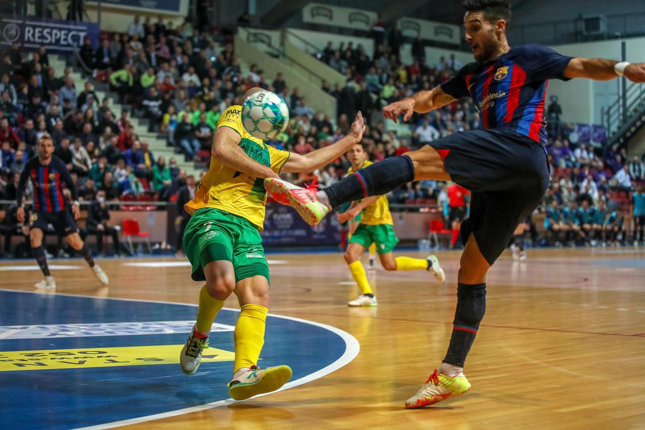 Pula: Elitna runda UEFA Futsal Lige prvaka, Barca - Pula