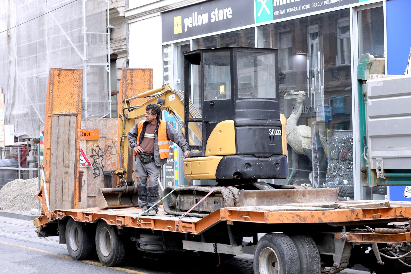 01.06.2022., Zagreb - U Frakopanskoj ulici u ceka se pocetak sanacije posljedica pozara koji je sinoc izbio na plinskim instalacijma. 
 Photo: Patrik Macek/PIXSELL