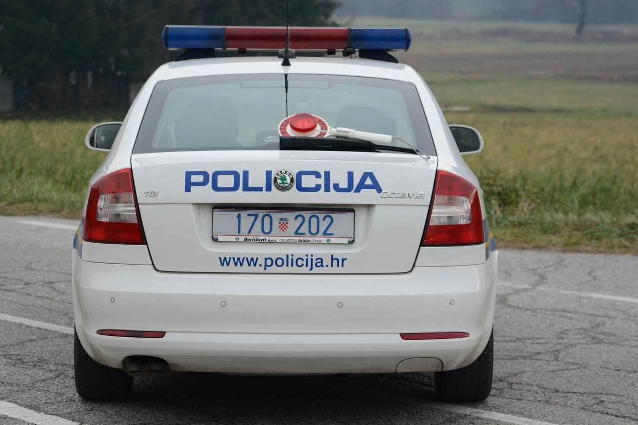 policijski auto