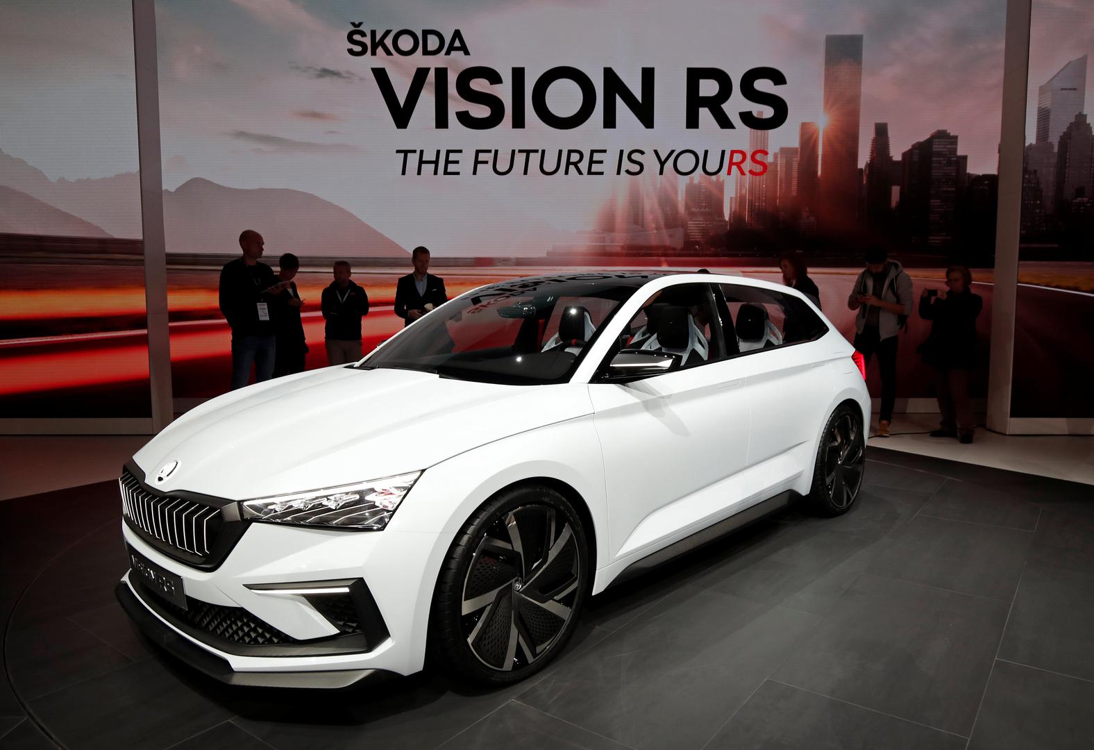 Škoda je predstavila zanimljiv koncept Vision RS s hibridnim pogonom od 245 KS