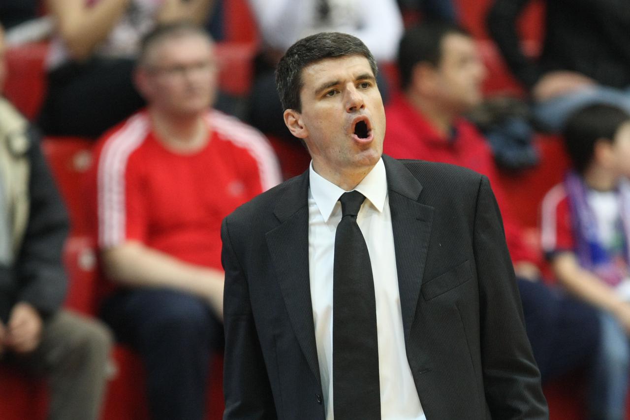 12.05.2010. Zagreb, Hrvatska - Utakmica 13. kola A-1 lige za prvaka izmedju klubova  Cibona i Zadar. Trener Velimir Perasovic. photo: Petar Glebov/PIXSELL