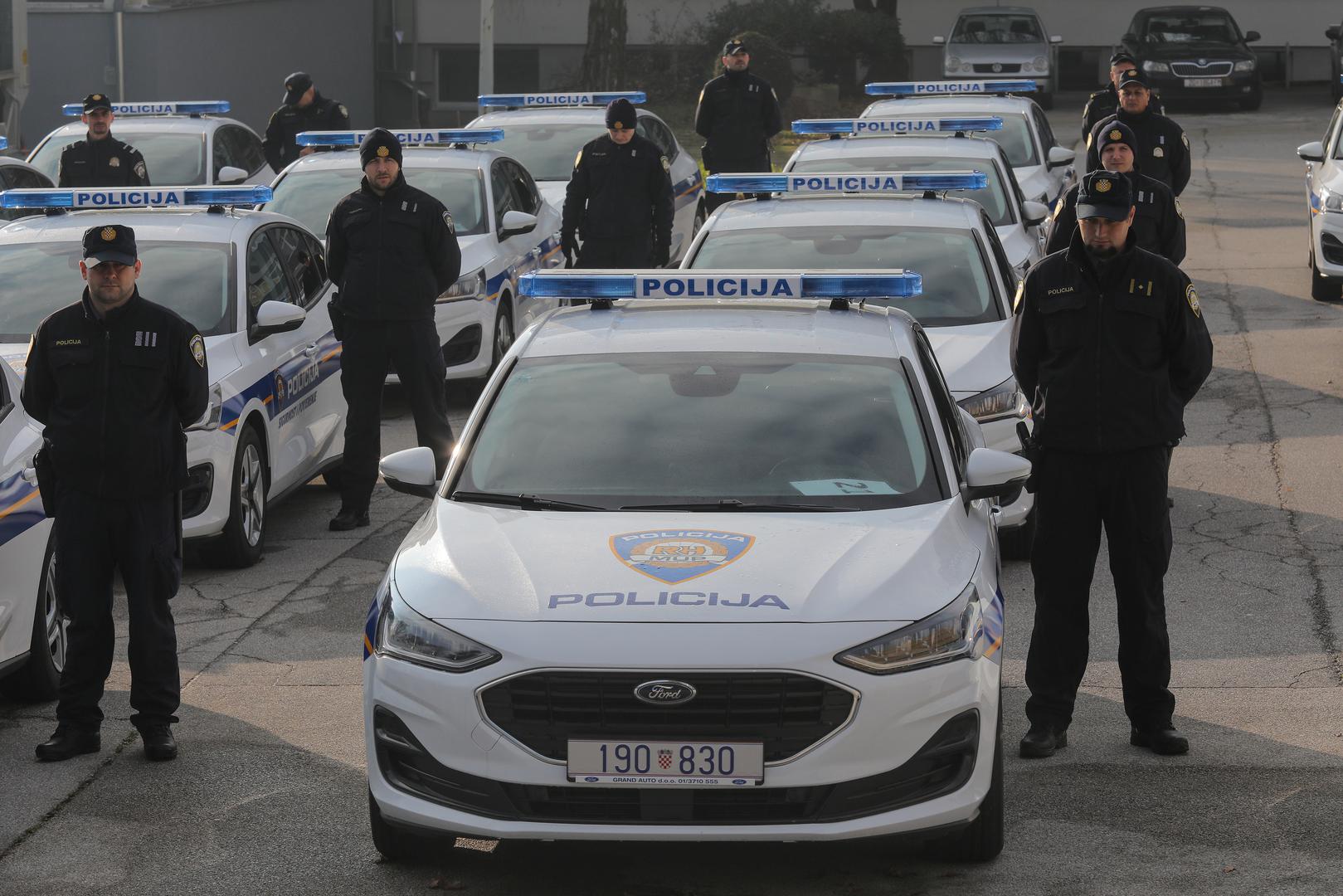 15.12.2022., Zagreb - Na Policijskoj akademiji potpredsjednik Vlade i ministar unutarnjih poslova RH dr. sc. Davor Bozinovic prisustvovao je primopredaji novih vozila s policijskim obiljezjima za policijske uprave. Radi se o primopredaji novog kontingenta od 175 vozila s policijskim obiljezjima marke Ford Focus Connected 1.5 EcoBlue od kojih je njih 50 bilo izlozeno na platou Policijske akademije. Photo: Tomislav Miletic/PIXSELL