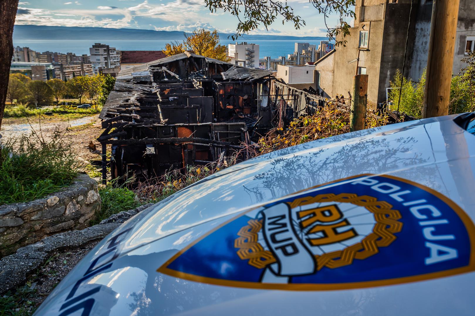 06.12.2023., Split - Pozar drvenog objekta na Sucidru. Jutro nakon pozara koji je progutao drvenu baraku. Photo: Zvonimir Barisin/PIXSELL