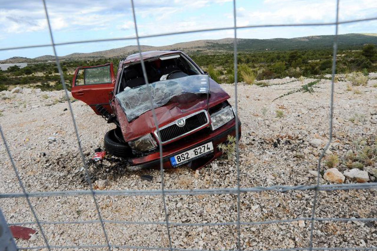 Stravična nesreća češke obitelji kod Vrpolja (1)