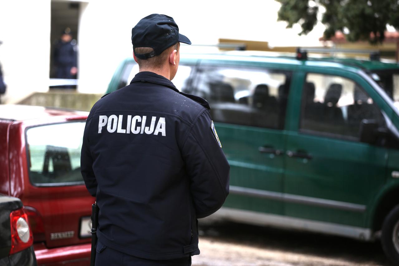 policajac