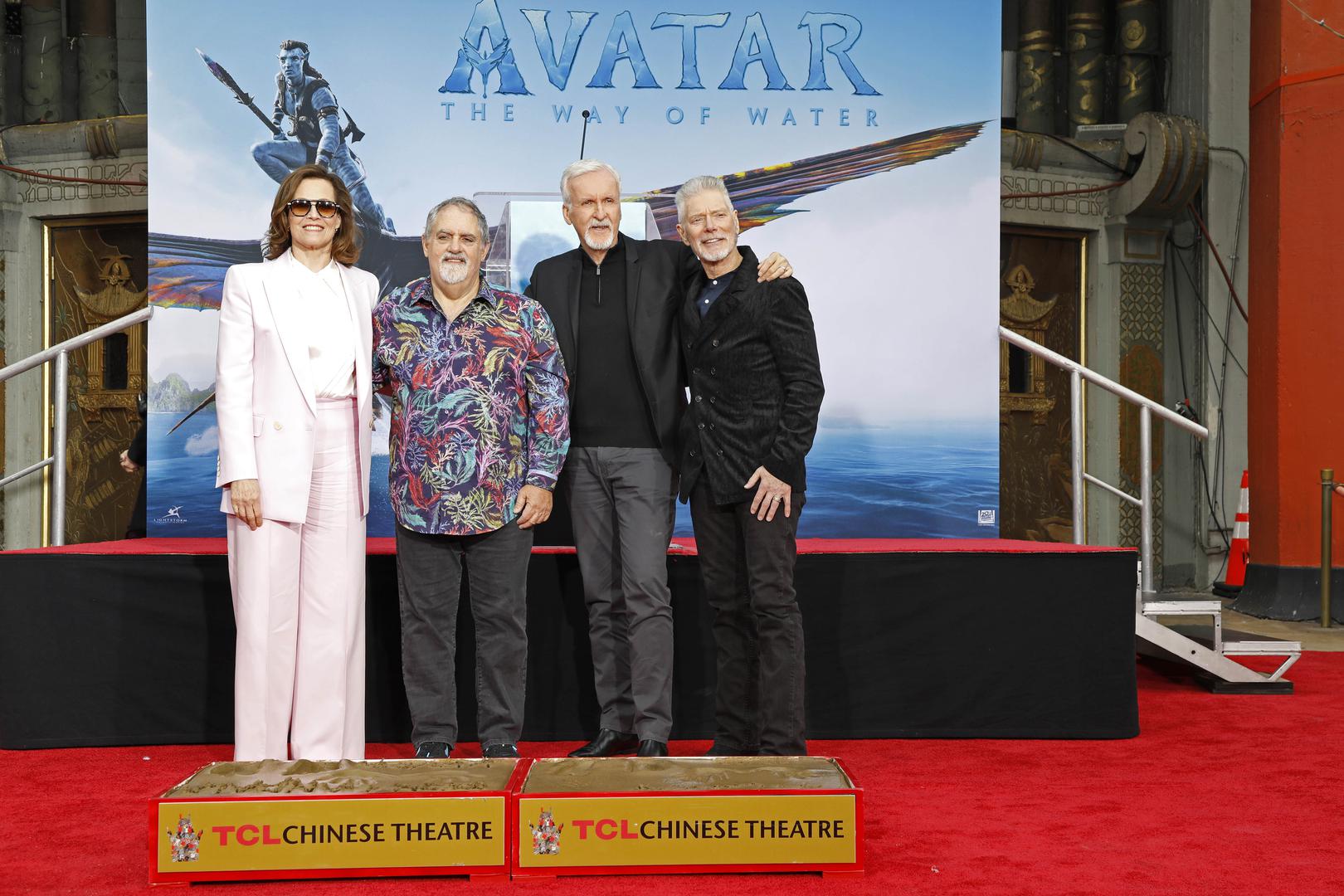 Photo by: John Rasimus/starmaxinc.com
STAR MAX
©2023
ALL RIGHTS RESERVED
Telephone/Fax: (212) 995-1196
1/12/23
Sigourney Weaver, Jon Landau, James Cameron, Stephen Lang attend the handprints and footprints ceremony honoring "Avatar: The Way Of The Water" filmmakers James Cameron and Jon Landau at TCL Chinese Theatre in Hollywood, California on January 12, 2023. Photo via Newscom Photo: John Rasimus/starmaxinc.com/NEWSCOM