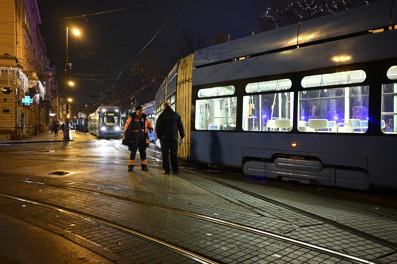 Zagreb: Zet-ova "šestica" iskočila iz tračnica kod Trga kralja Tomislava