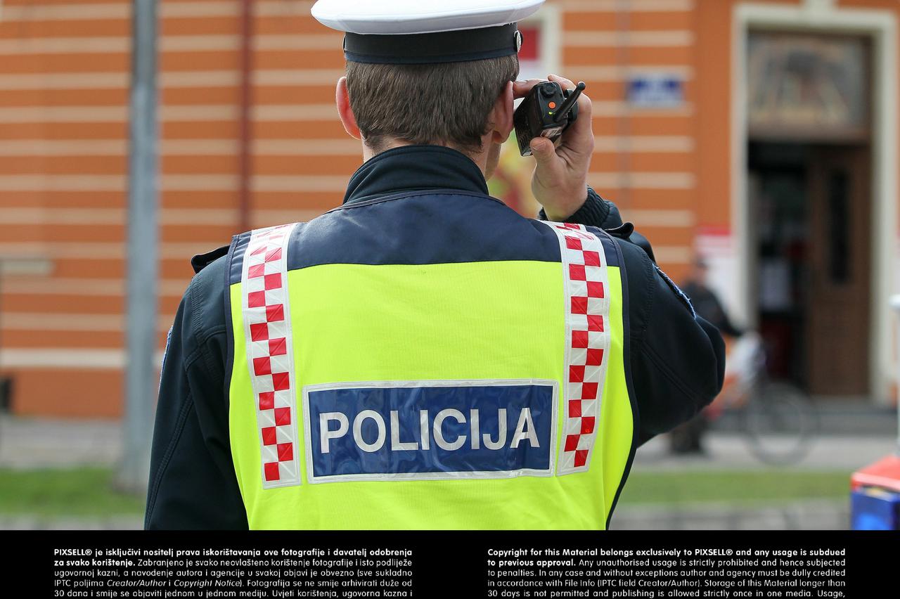 policija