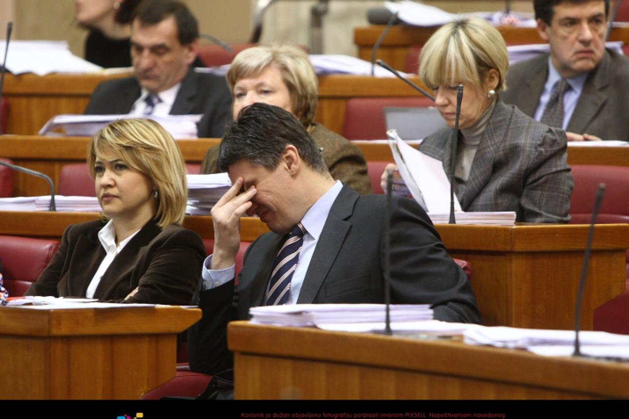 '11.02.2010., Zagreb - Sjednica Hrvatskog sabora. Rasprava o trecem mandatu Mladena Bajica na mjestu glavnog drzavnog odvjetnika. Milanka Opacic, Zoran Milanovic, Ingrid Anticevic Marinovic.  Photo: D