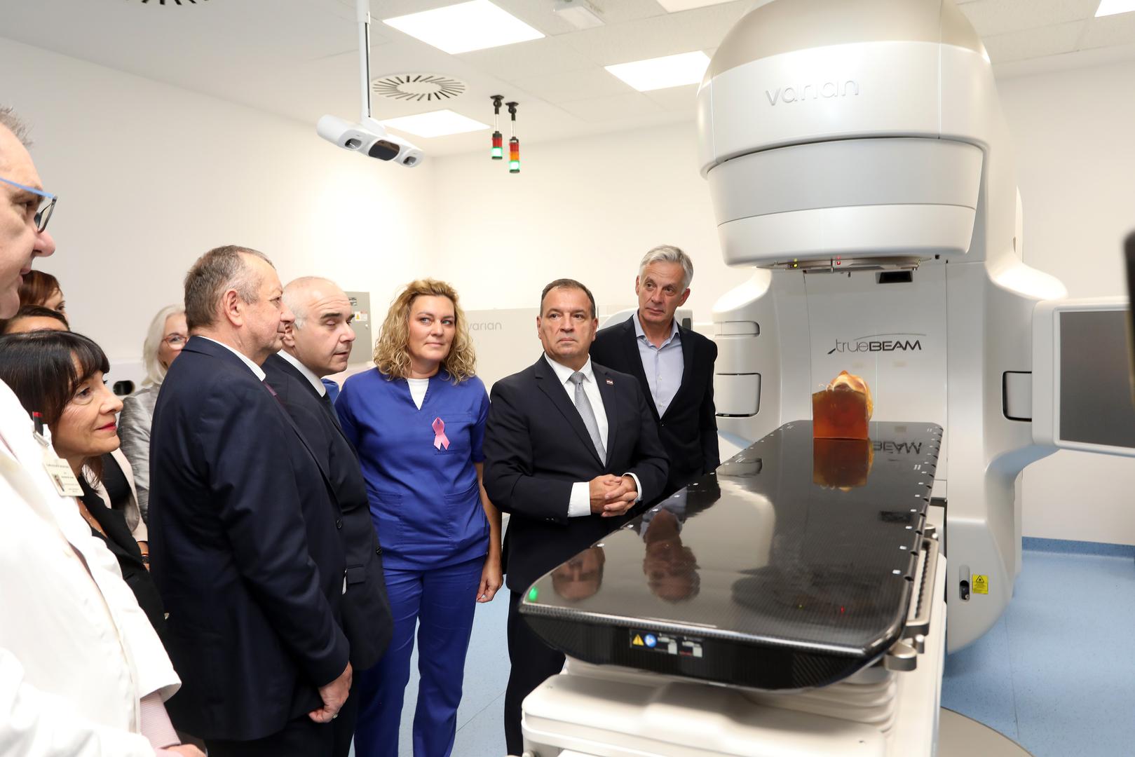 18.10.2024., Rijeka - Ministar zdravstva Vili Beros na svecanosti pustanja u rad prvog linearnog akceleratora na Klinici za tumore KBC-a Rijeka.  Photo: Goran Kovacic/PIXSELL