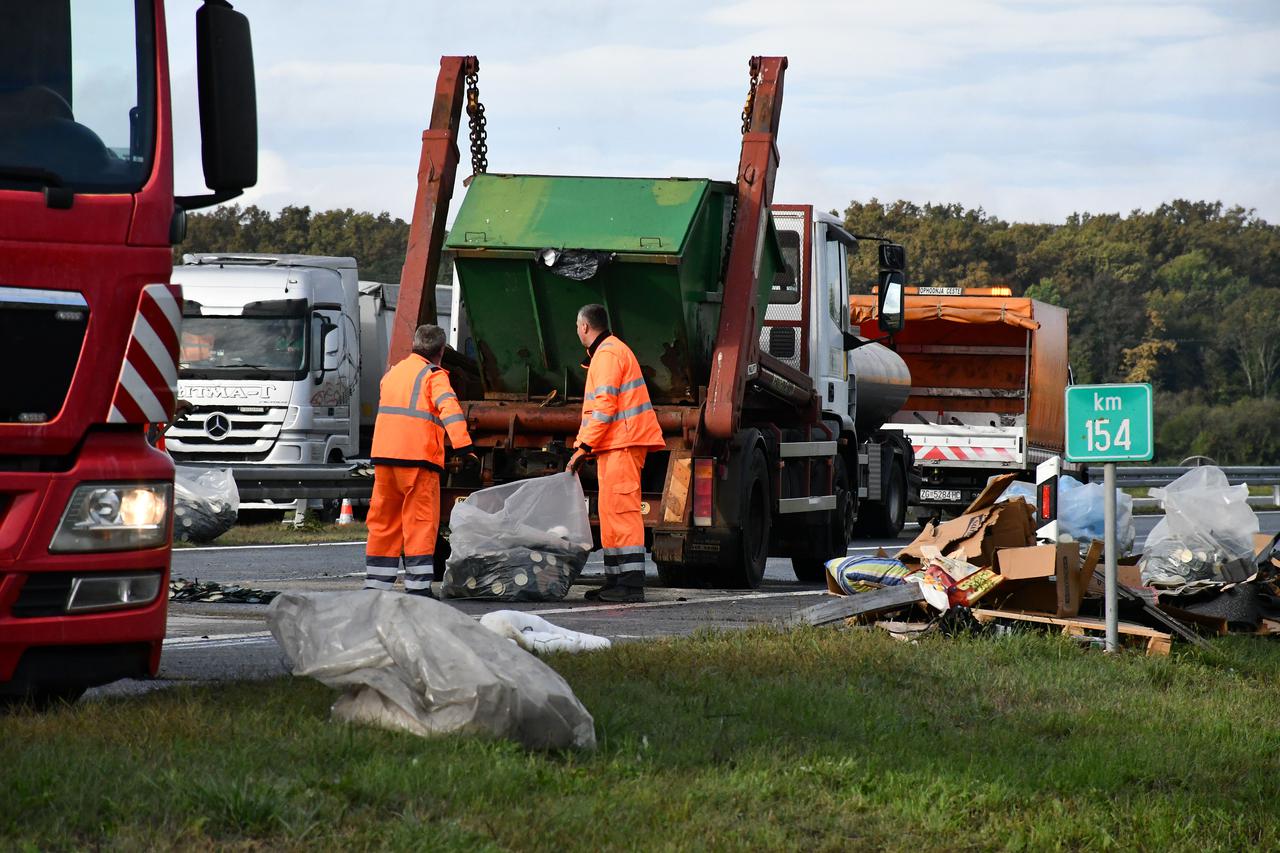 Prometna nesreća na autocesti A3 Bregana-Lipovac između čvora Nova Gradiška i čvora Okučani