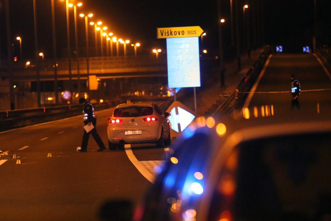 Pješak poginuo u naletu automobila na Rujevici