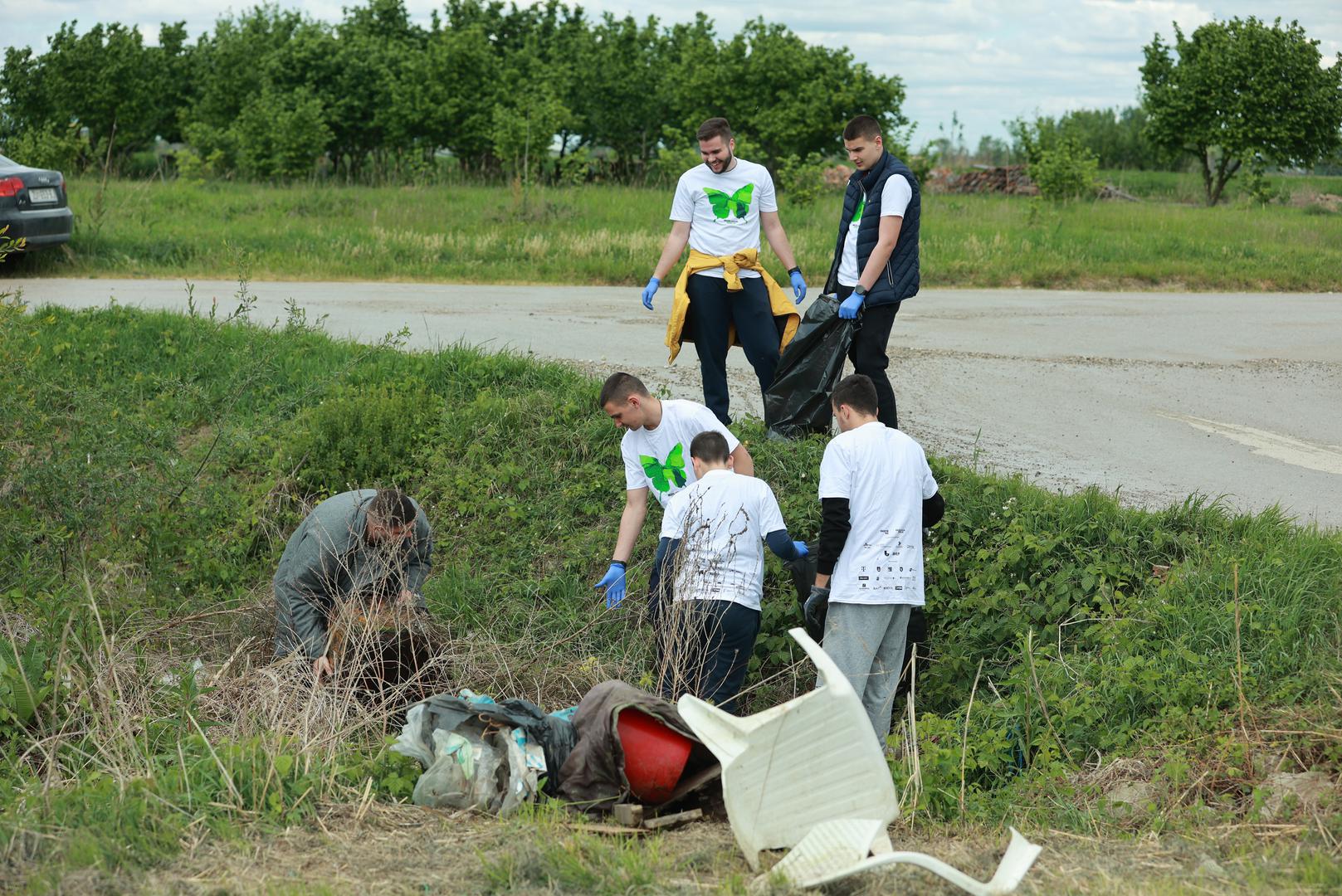 PRI KORISTENJU FOTOTGRAFIJE ZASTITITI IDENTITET DJETETA! (PREKRITI OCI). 21.04.2024., Bosnjaci - Rezolucija Zemlja akcija ciscenja Savjet mladih Opcine Bosnjaci. Photo: Davor Javorovic/PIXSELL